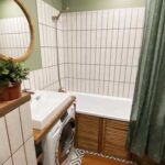 Хто живе на фіранці? Вчені попереджають про небезпеку ванних штор