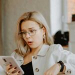 Декілька способів ігнорувати хлопця так, щоб він зацікавився вами ще сильніше