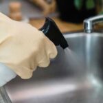 Як позбутися неприємного запаху з раковини на кухні: перевірені методи