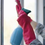 Що додати у воду, щоб швидко відмити вікна до повної прозорості