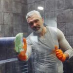 Водовідштовхувальний ефект у 3 кроки: спосіб, який дозволить мити душову кабінку рідше