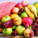 Які фрукти і ягоди можна їсти з кісточками, а які лише без…