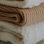 Як продовжити життя улюбленому светру: докладні поради щодо догляду та прання