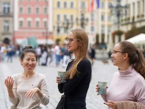 Як людина, сама того не розуміючи, шкодить собі, критикуючи інших