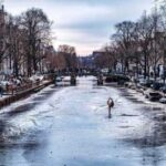 20-річна фігуристка вийшла на лід каналу в Амстердамі і підкорила весь світ