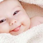 Догляд за немовлям: допомагаємо молодій матусі