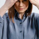 Дерматологи підказали спосіб, який допоможе позбутися зморшок на лобі