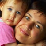 Як і навіщо позбавляти батьківських прав: дізнайся про права матері-одиначки