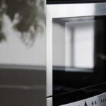 Хитрість, яка допоможе розігріти в мікрохвильовці невелику кількість їжі