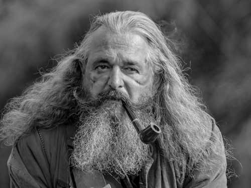 Чому одні чоловіки волохаті, а інші ні і до чого тут рівень тестостерону
