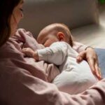 Чому з’являється біль та тріщини на сосках і як їх лікувати