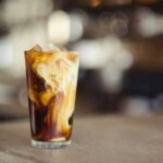 А чи знали ви як готується трендова нині кава cold brew?