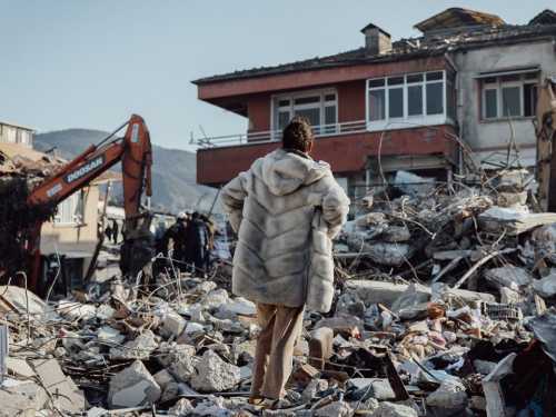 Люди-катастрофи — чому вони приваблюють нещастя і як це припинити