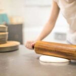 Універсальне кефірне тісто для пиріжків і піци, яке завжди виходить м’яким та…