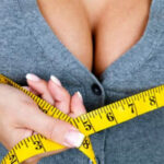 У якій країні живуть дівчата з найбільшими грудьми?