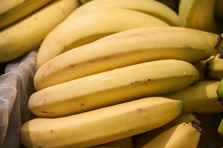 Антистрес-дієта: які продукти допомагають знизити тривожність
