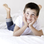 Як вірування дитинства у дорослих людей переростають у забобони?