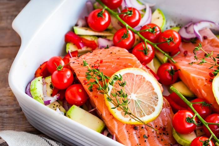 Користь ягід: як полегшити симптоми менопаузи за допомогою фруктів 9