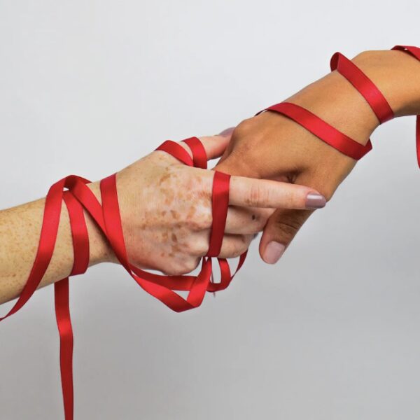 Фонд Олени Пінчук навчає українців базовому захисту від ВІЛ в&hellip;