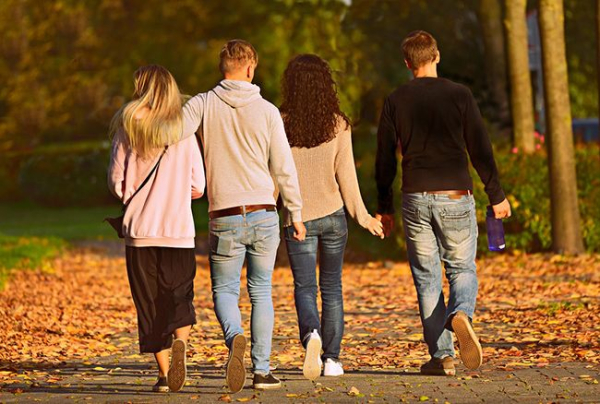 Геніальний спосіб схуднути: ви про це не знали, як легко скинути зайву вагу, просто гуляючи! Ця хитрість, що економить час, доведе, скільки кроків потрібно робити для вражаючих результатів. 2