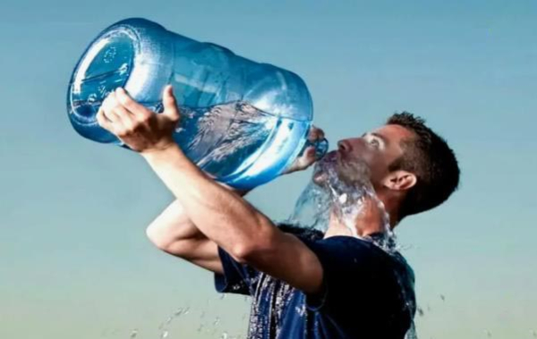 Геніальний спосіб покращити самопочуття: 6 причин пити воду, про які ви, можливо, не знали!&hellip;