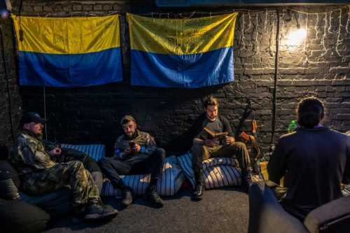 Війна виснажує. Але віра українців у перемогу – міцна 13 Війна виснажує. Але віра українців у перемогу – міцна 13
