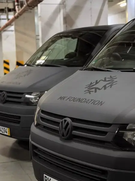 MK Foundation забезпечив ЗСУ бронебусами для екстремальних умов фронту 4