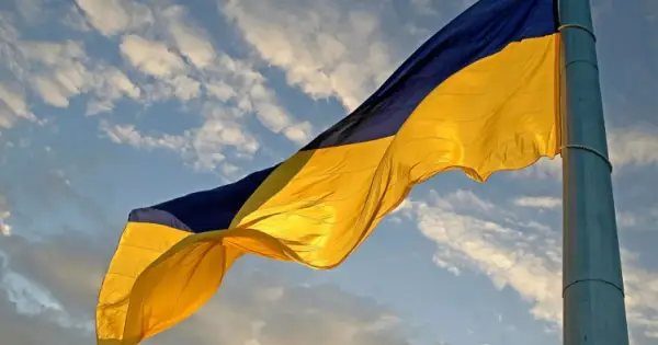 Українці відзначають День Державного Прапора: історія та значення синьо-жовтого полотна