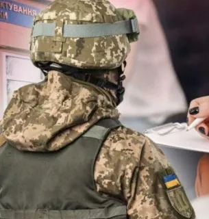 На Одещині склад із зерном обвалився: одна людина загинула 20 На Одещині склад із зерном обвалився: одна людина загинула 20