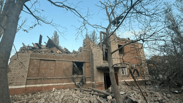 Російські авіабомби забрали життя цивільного та поранили дітей у Краматорську